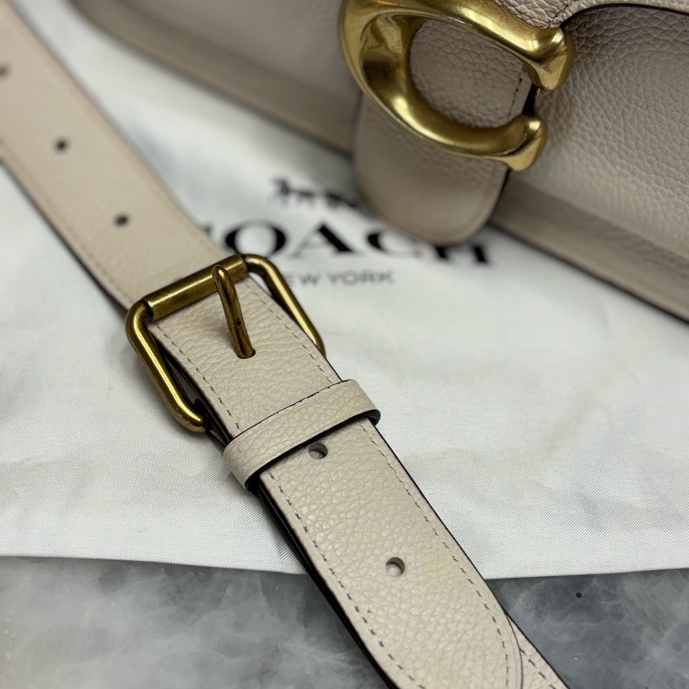 Coach Tabby 26 Shoulder Bag in Polished Pebble Leather - Chalk - Picture 5 of 16